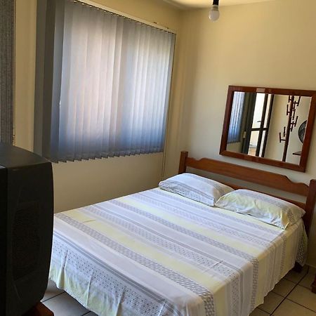 Apartamento Praia Do Morro Ha 150 Metros Da Praia, Garagem, Wi-Fi, 1 Andar Leilighet Guarapari Eksteriør bilde